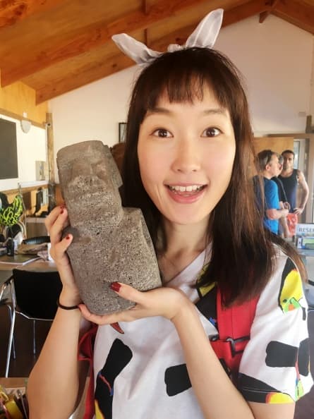 復活節島--島上到處都有摩艾石像相關的東西 每個都很有當地特色呢.JPG