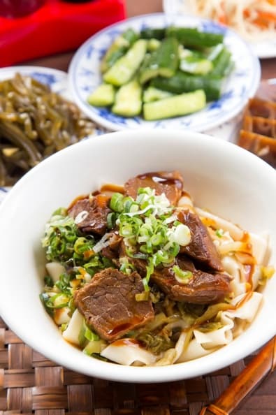 美食評論家胡天蘭:老山東牛肉麵是青春的味道! 美食評論家胡天蘭:老山東牛肉麵是青春的味道!