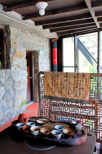 爽玩新北金瓜石，入住百年石頭屋的一夜漫遊！