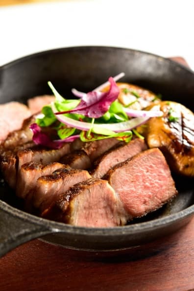 中秋吃烤肉 燻辣雞翅、火烤肉排，炭烤料理超誘人