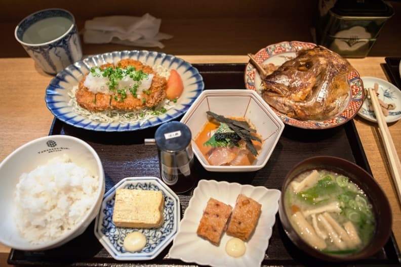 水炊雞鍋、海鮮食堂,九州福岡人在地人美食是這道! 水炊雞鍋、海鮮食堂,九州福岡人在地人美食是這道!