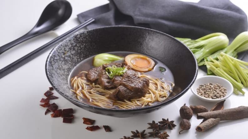 02【成旅觀光】晶贊總裁牛肉麵餐券NT$280 買20送3張.jpg