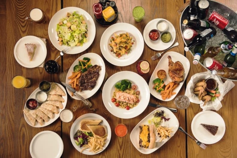 供應各式美味餐點的尾牙春酒派對_圖片提供_1Bite2Go Café _ Deli.jpg