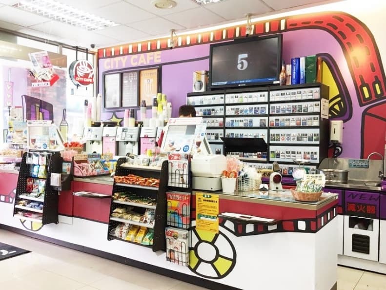 拍美照不用遠行!蒐集7大知名紐約主題門市 紐約城市X CITY CAFE主題店,走進去可看見結帳櫃台以紐約街頭常見的行動咖啡車為靈感設計。.jpg