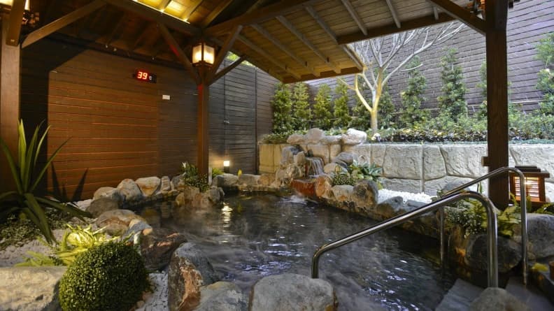 北投泡湯折扣戰！18元銅板價入住萬元溫泉房