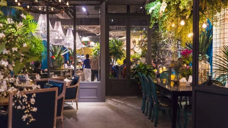 【新開店】最夯!網美搶拍新餐廳:「森林系」混搭「法式殖民風」