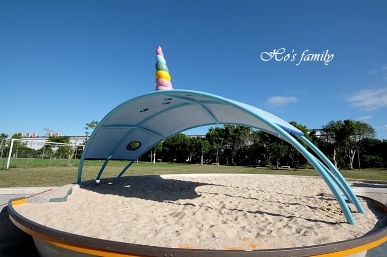 可愛母子鯨魚特色公園,必玩首座「坐式滑索」體驗都市小泰山! 可愛母子鯨魚特色公園,必玩首座「坐式滑索」體驗都市小泰山!