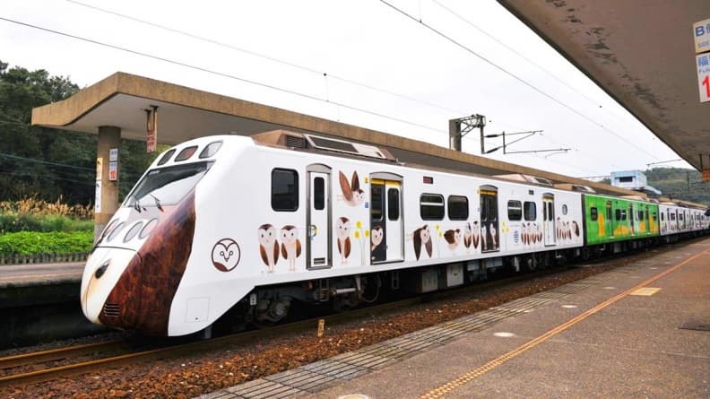 列車2.0改版！台鐵「里山動物彩繪列車」6月啟航，紀念套票開賣