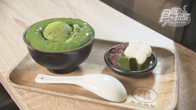 宜蘭必吃日式刨冰店！「黑蜜豆粉金時」內藏白玉，抹茶泡泡薏仁湯也超欠吃
