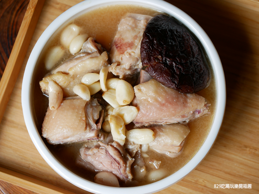 必點超狂１斤蒜頭雞！平價熱炒店「鍋物套餐」只要350元，讓你在家輕鬆嗑總鋪師料理