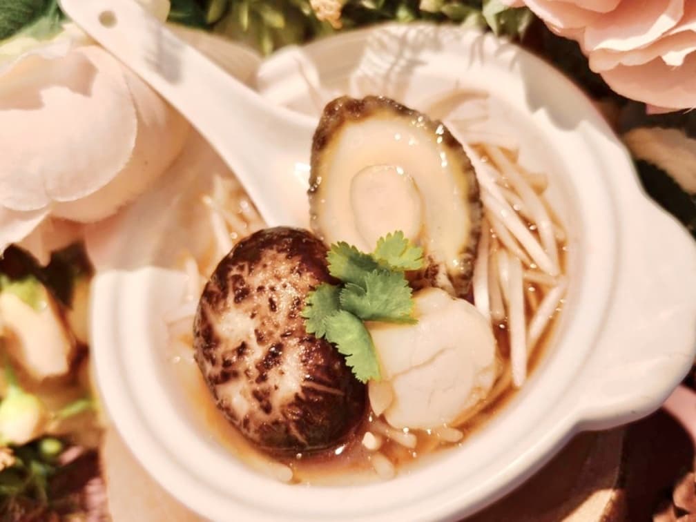 母親節大餐３家優惠！港點吃到飽送鮑魚干貝盅、龍蝦桌菜特價再送紅酒