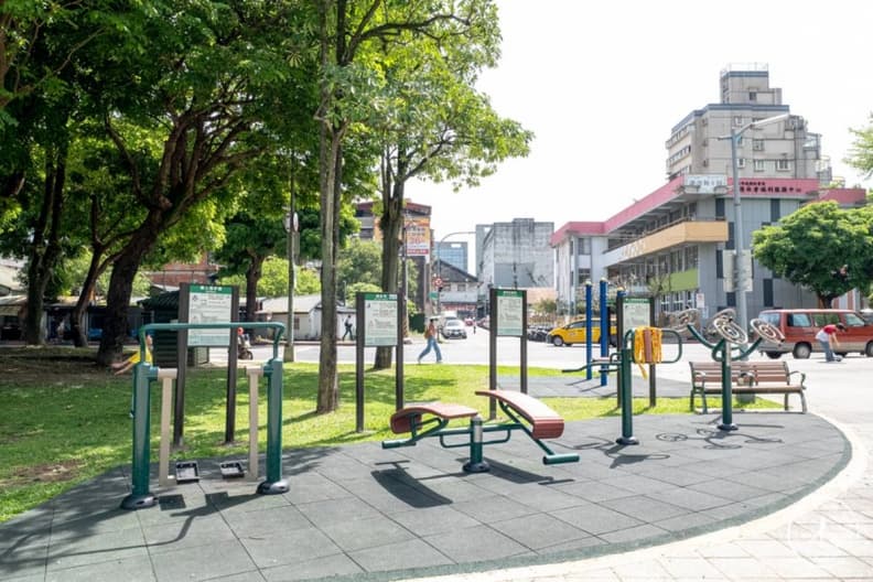 全新「火車主題公園」在台北！占地1400坪免費玩，出捷運站先衝莒光號溜滑梯