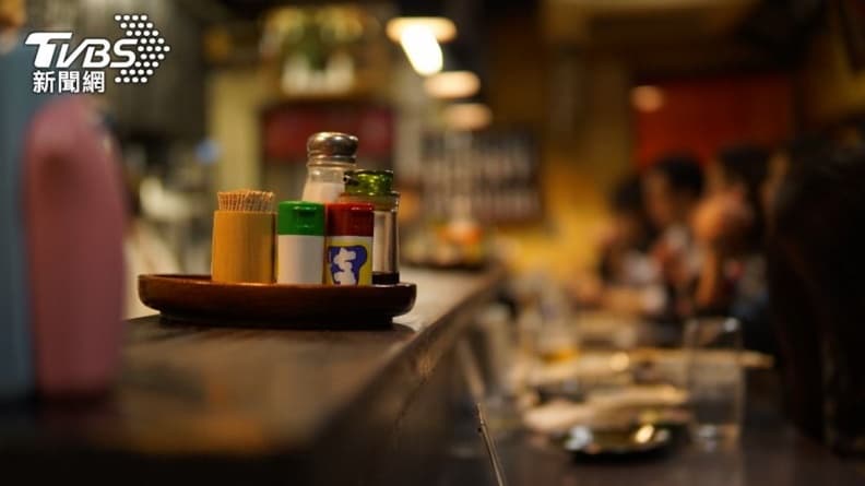 日本潛規則大揭祕!網友曝居酒屋結帳被多收錢,驚訝原來「這個」要收費 日本潛規則大揭祕!網友曝居酒屋結帳被多收錢,驚訝原來「這個」要收費