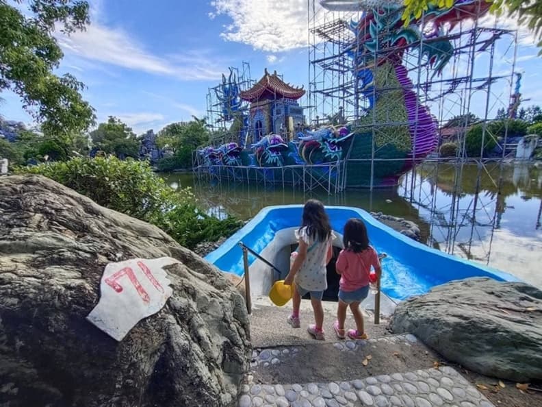 全台最大「寺廟主題公園」在這！破6000坪宛如大型迷宮，免費美拍彩虹彎橋