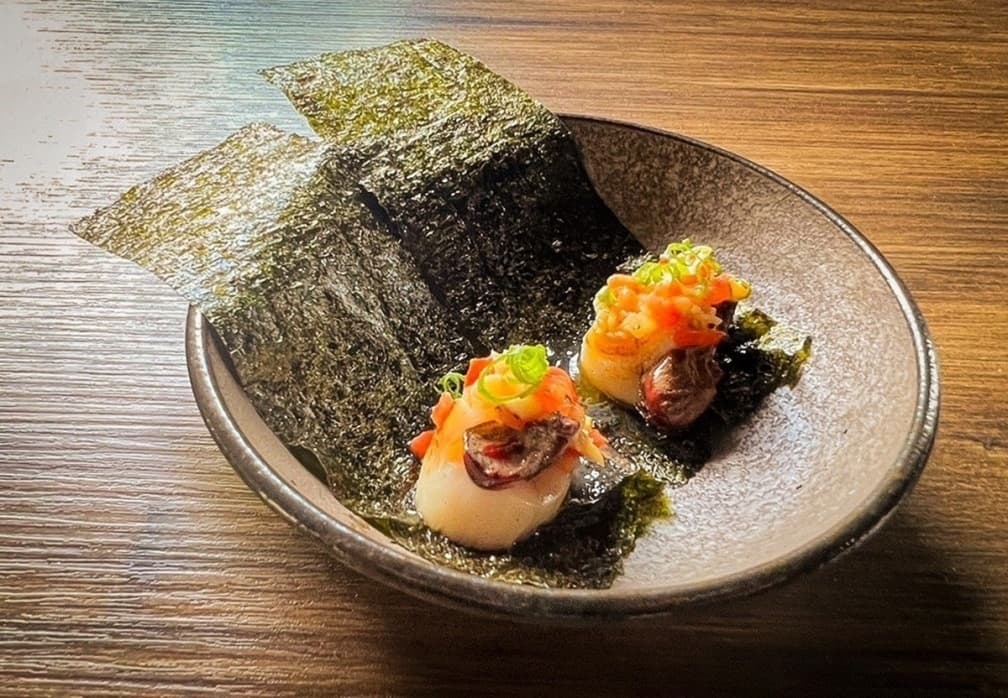 【食尚獨家優惠】560元午仔魚免費送!燒烤名店插旗台中,串燒x鐵板新吃法 【食尚獨家優惠】560元午仔魚免費送!燒烤名店插旗台中,串燒x鐵板新吃法