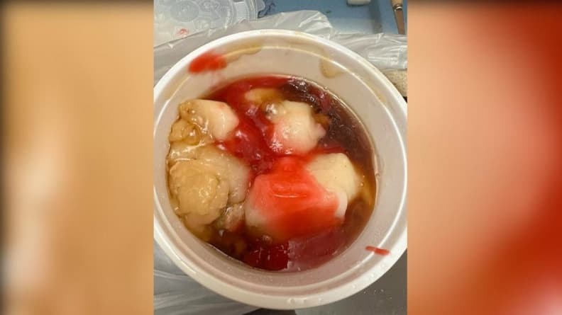 男友買肉圓沒加1物她秒崩潰!PO文抱怨「這碗肉圓死了」掀兩派網友論戰 男友買肉圓沒加1物她秒崩潰!PO文抱怨「這碗肉圓死了」掀兩派網友論戰