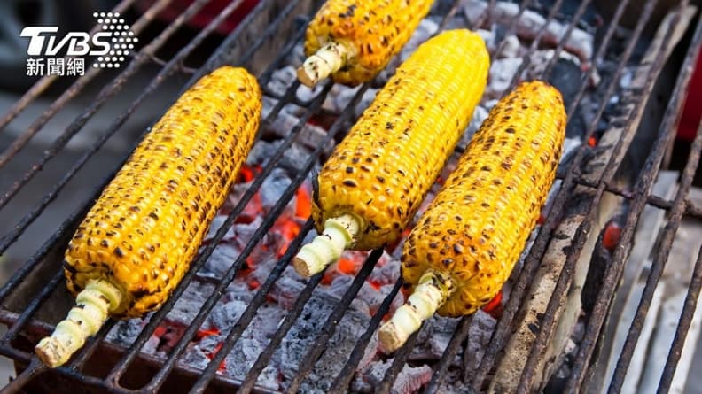 2023中秋烤肉網友最愛10大食材！麻糬、玉米都上榜，烤「這個」秒變韓劇主角