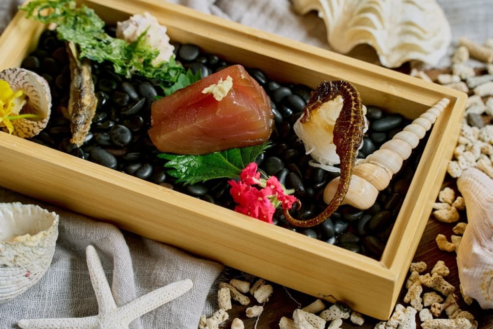 海馬可以吃!台南晶英酒店推超狂「海馬料理」,酥炸、燉湯整隻上桌 海馬可以吃!台南晶英酒店推超狂「海馬料理」,酥炸、燉湯整隻上桌