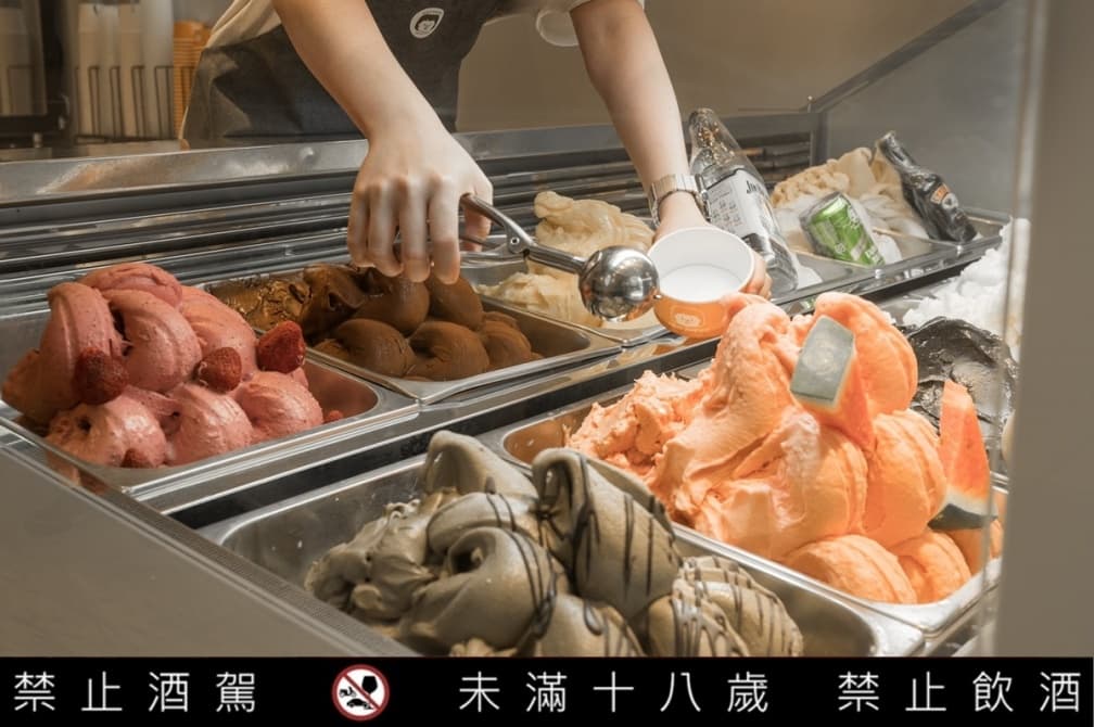 【獨家】限量第２球半價！台北超人氣冰淇淋開幕暴紅，有台啤18天口味