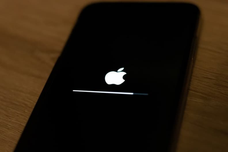 果粉小心！iPhone出現５徵兆快備份資料，恐無預警死機