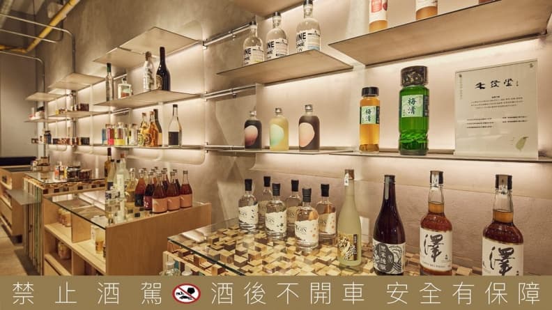 新竹「首間百貨公司」重新開幕！吃剝皮辣椒、煙燻鴨馬卡龍，還能逛限時特展