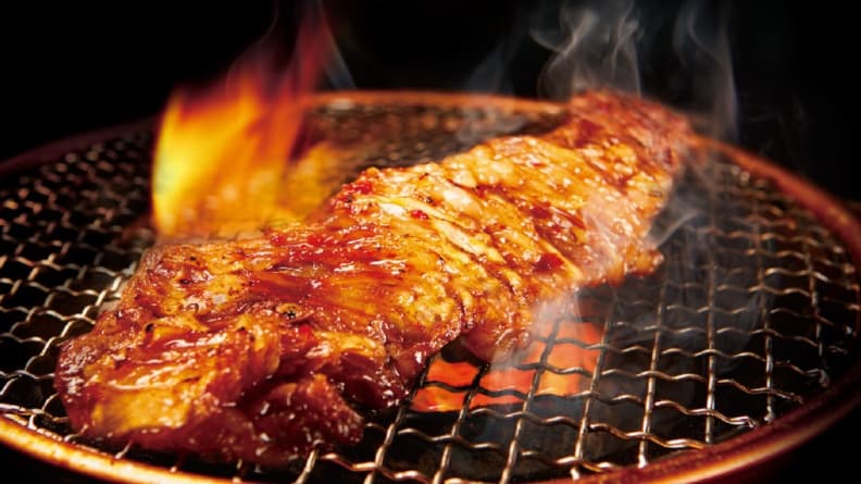快搶29元牛角燒肉吃到飽！嗑爽牛舌、牛小排現省1220元，再免費領百元折價券