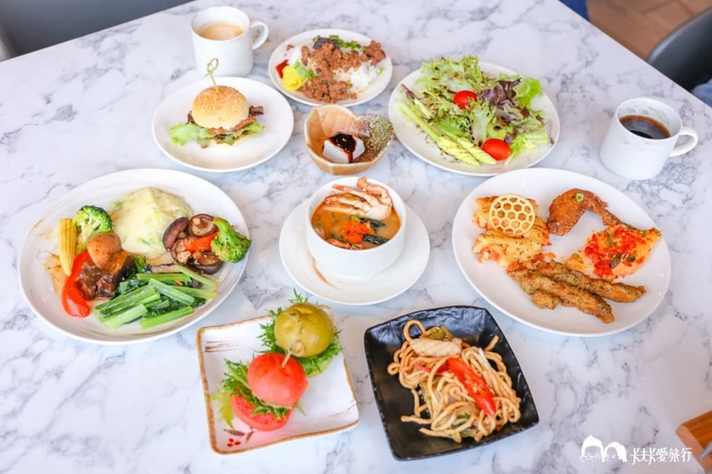起床就嗑和牛堡、龍蝦湯！五星飯店推豪華「早午餐吃到飽」，趁換菜單前快衝
