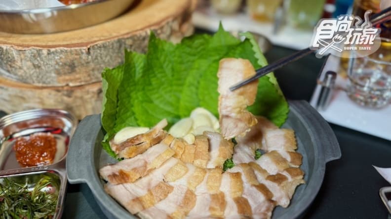 本村炸雞也提供多樣的韓式經典料理與創意小食。