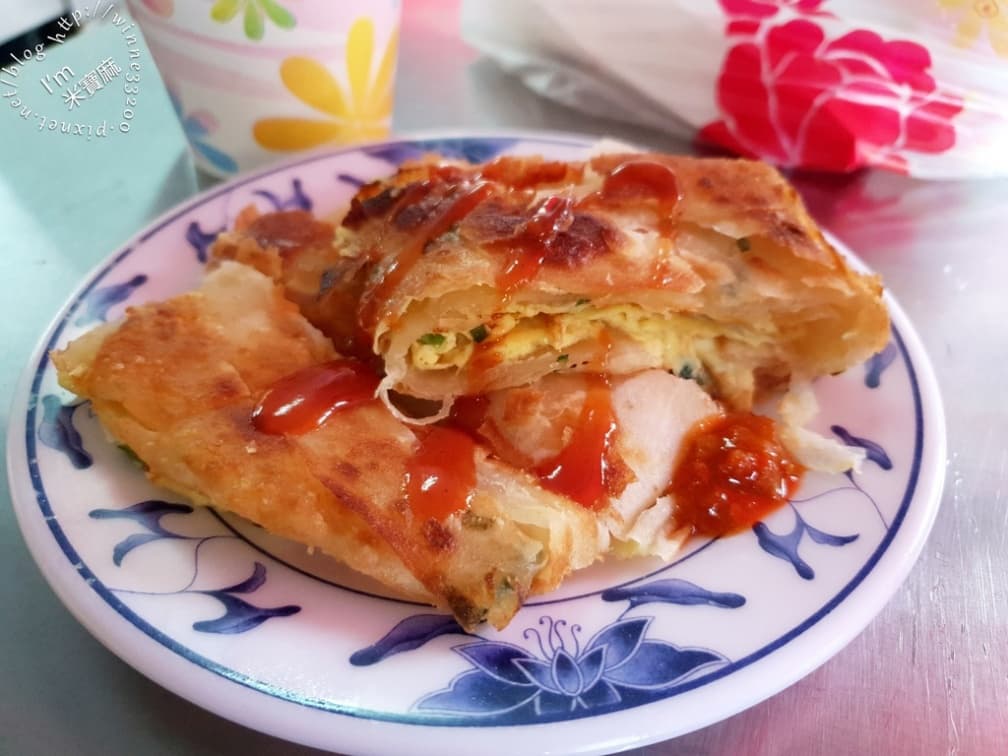 蛋餅外酥內嫰。（圖片來源：米寶麻幸福滿載）