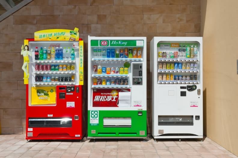 販賣機「１隱藏飲料」超商買不到！網友讚便宜１瓶15元：好喝不輸手搖飲
