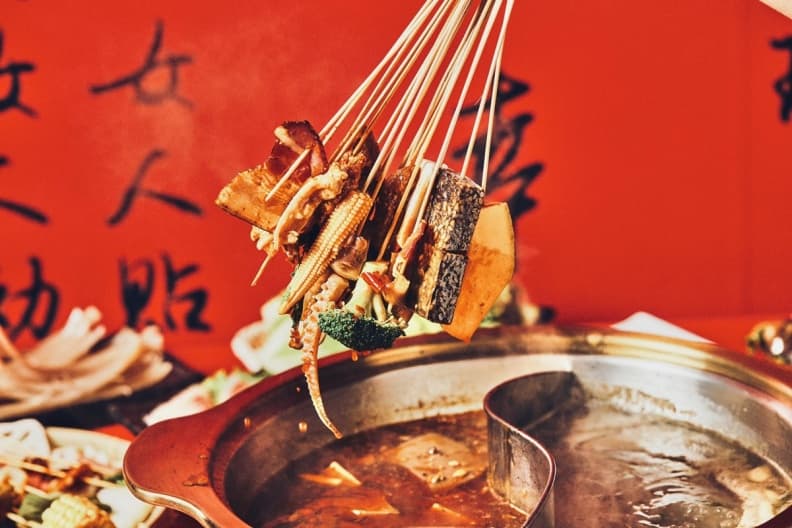 多款串串香必點。（圖片來源：辣吉點正宗成都串串香）