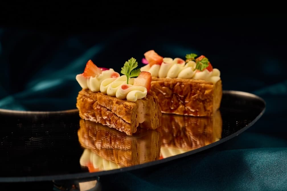 冬季限定!草莓季夢幻登場,「全台最難訂Buffet」推8款限定甜點 冬季限定!草莓季夢幻登場,「全台最難訂Buffet」推8款限定甜點