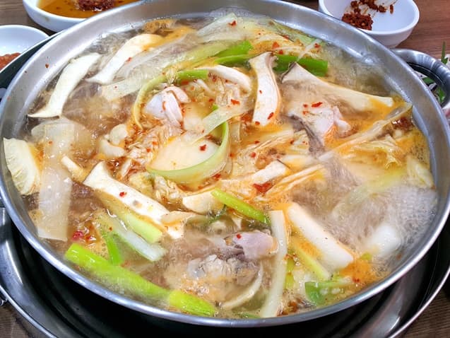 孔陵一隻雞.jpg