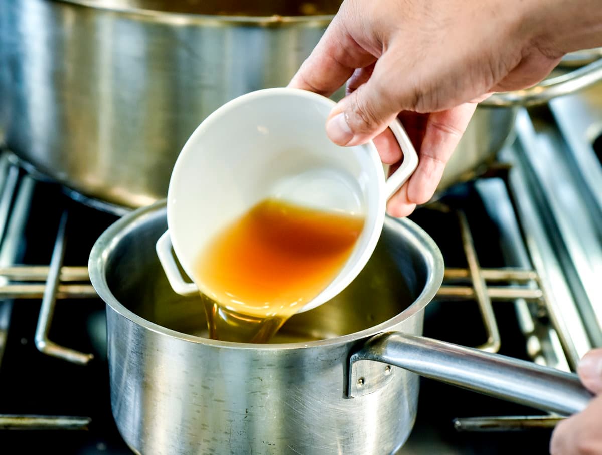 【名廚教做菜】帥哥主廚的義法雞湯料理 【名廚教做菜】帥哥主廚的義法雞湯料理
