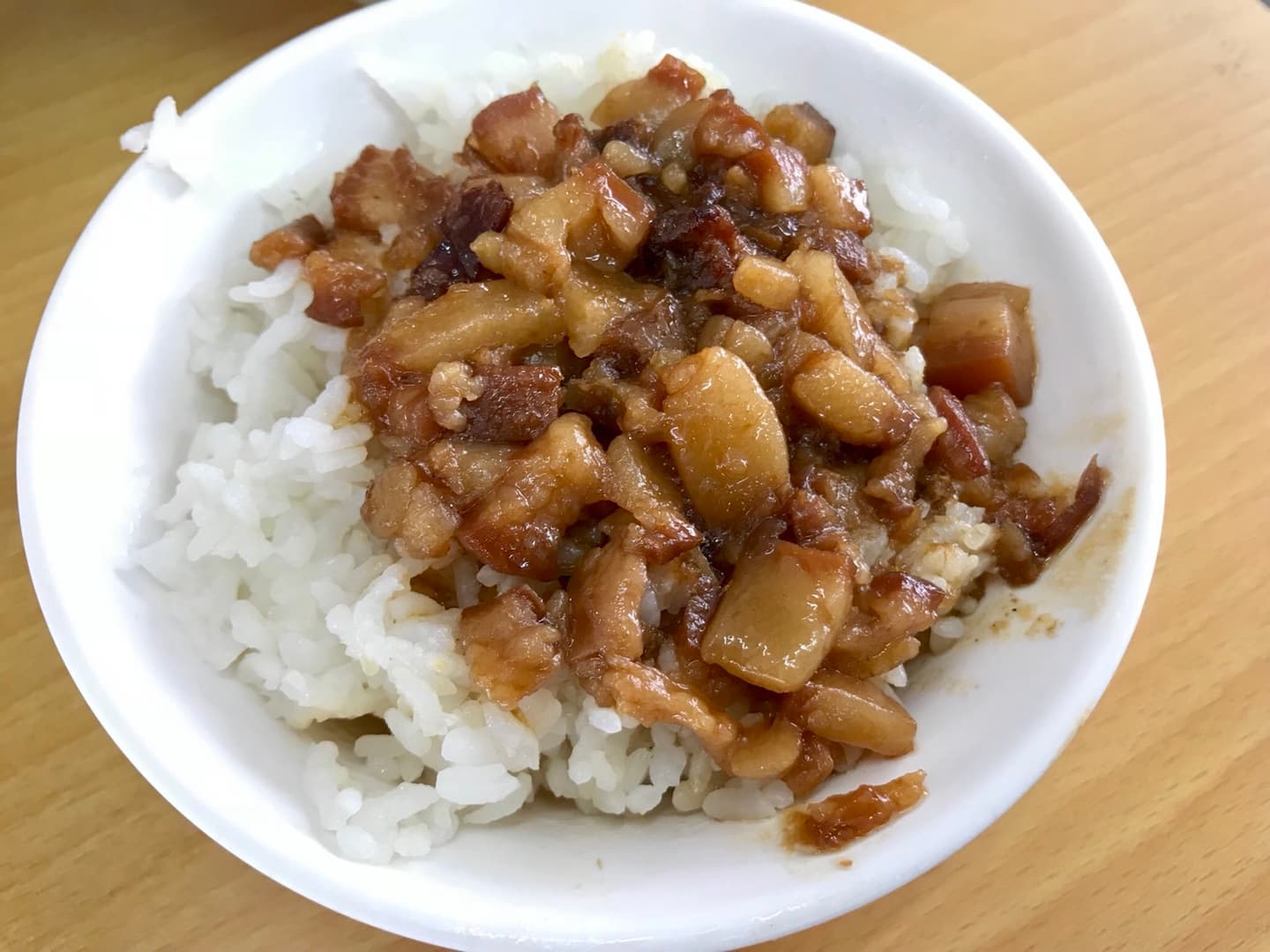 在地人首推,肉燥飯當早餐才是王道 在地人首推,肉燥飯當早餐才是王道