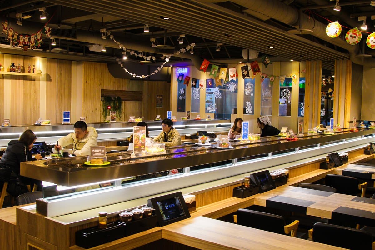 老闆失心瘋！迴轉「麵」店 30餘種菜色199吃到飽