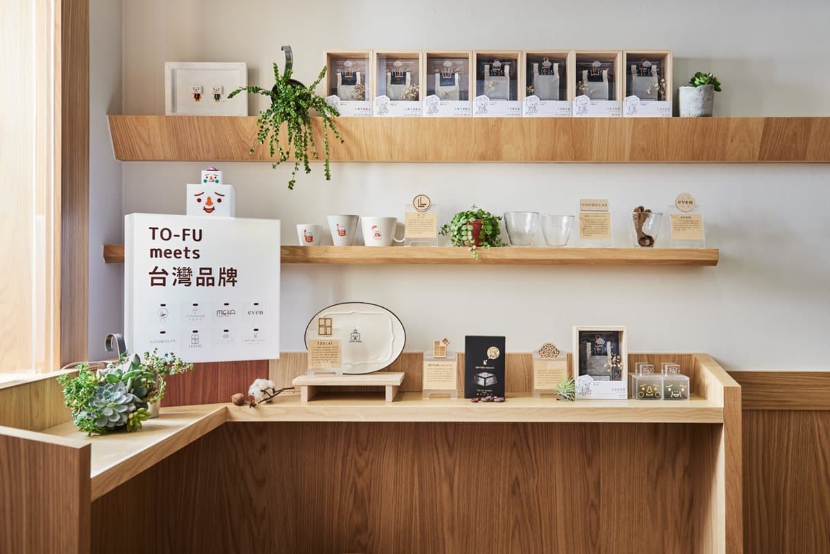 豆腐人入侵！最強「文創豆腐飲」可喝又可買 