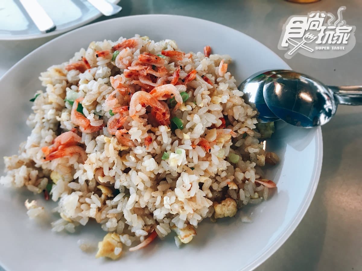 海上味覺饗宴,烤鮮蚵櫻花蝦魷魚一齊上 海上味覺饗宴,烤鮮蚵櫻花蝦魷魚一齊上