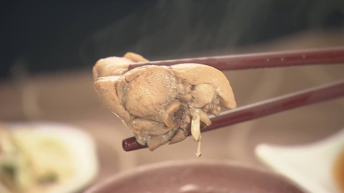 祛寒聖品親臨,古法炭火熬煮煨湯暖到心頭發燙 祛寒聖品親臨,古法炭火熬煮煨湯暖到心頭發燙