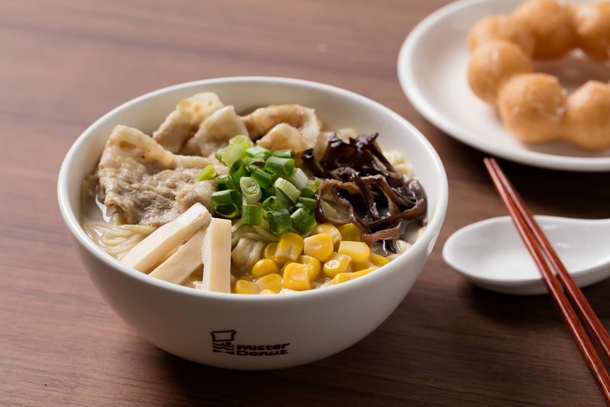 品牌跨界推限定美食！珍珠入麵包、甜甜圈搭日式麵食