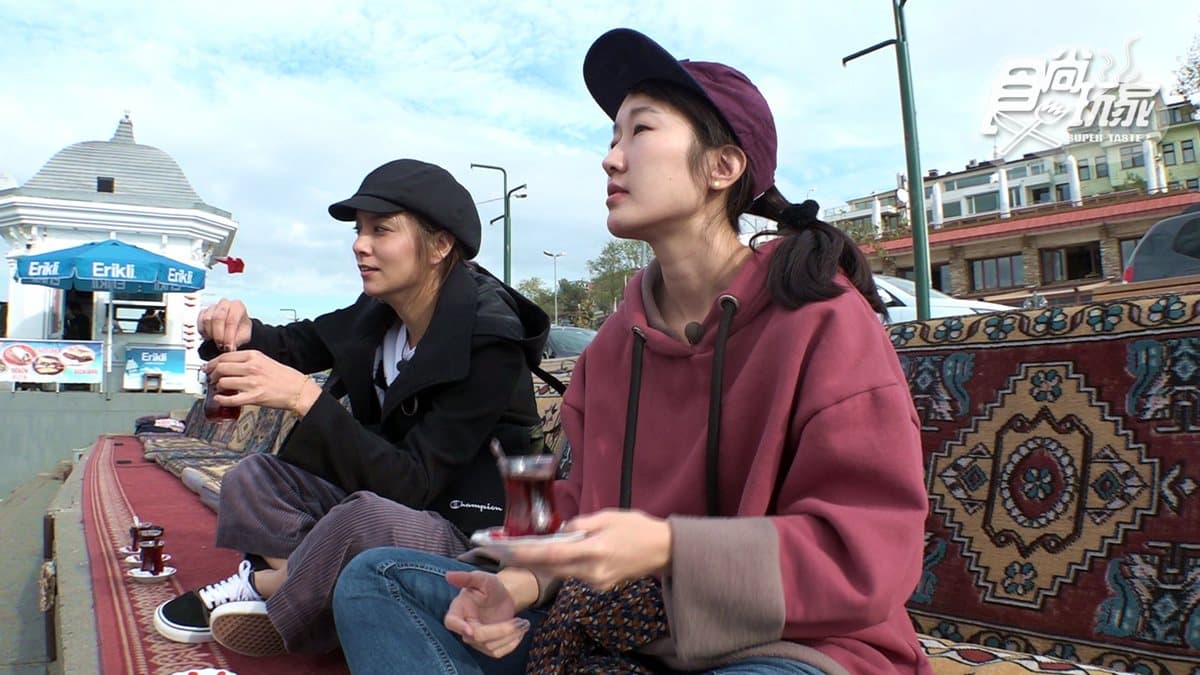 全世界網紅都在這打卡！美景讓莎莎巴鈺喝紅茶也醉了