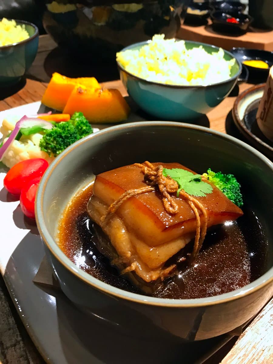 今年七夕約會靠它！全台10間「浮誇系美拍餐廳」→第6家就像躺在淡水河邊的峇里島
