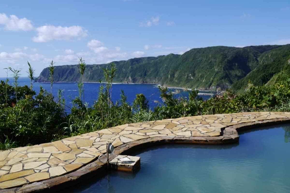 你不知道的東京！在八丈島、三宅島遇見南國的海與祕境奇景