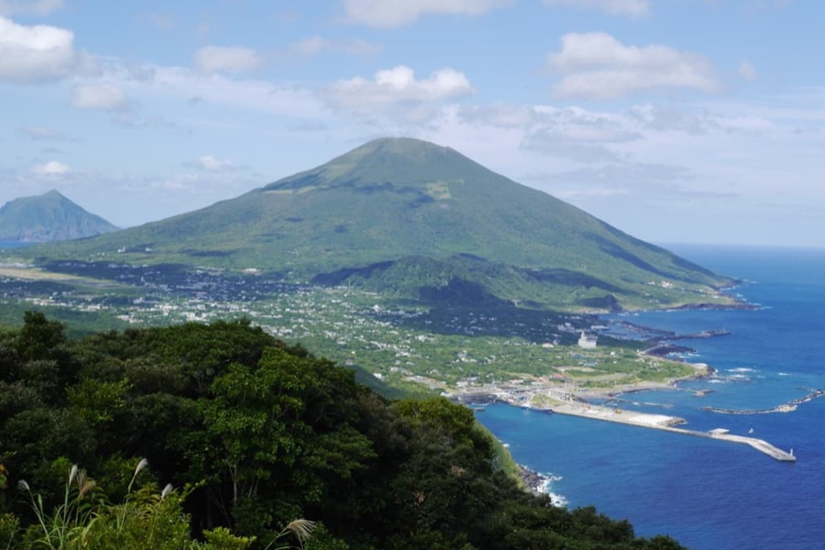 你不知道的東京！在八丈島、三宅島遇見南國的海與祕境奇景