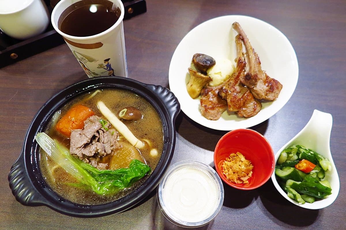 牛肉麵不夠看！「牛排麵」一口麵一口牛排才享受