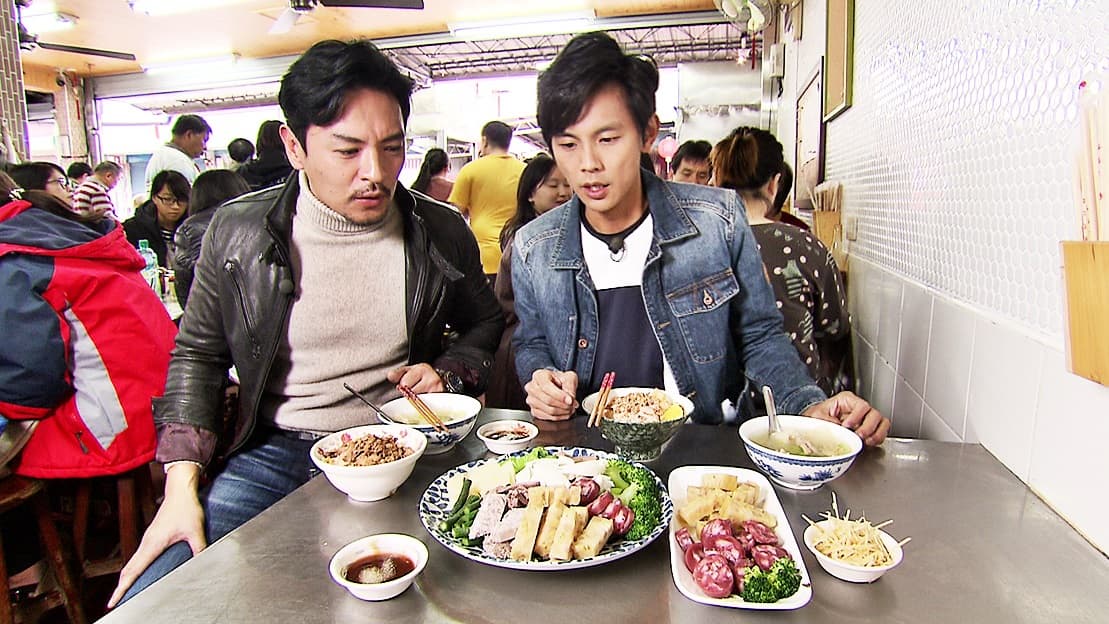 肉片滷肉飯搭滿桌小菜 南部超經典早餐 