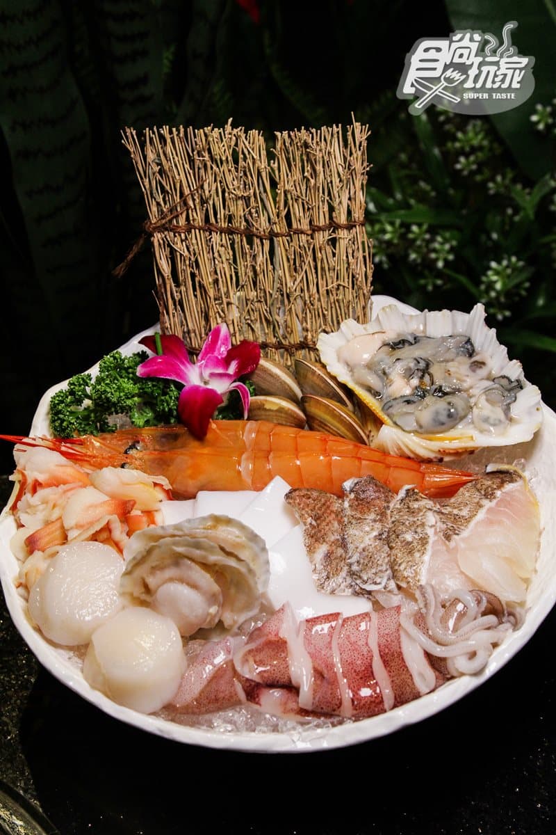【新開店】泰拳蝦餅、煙花豆腐！ 泰式鍋物店主打「叢林風」