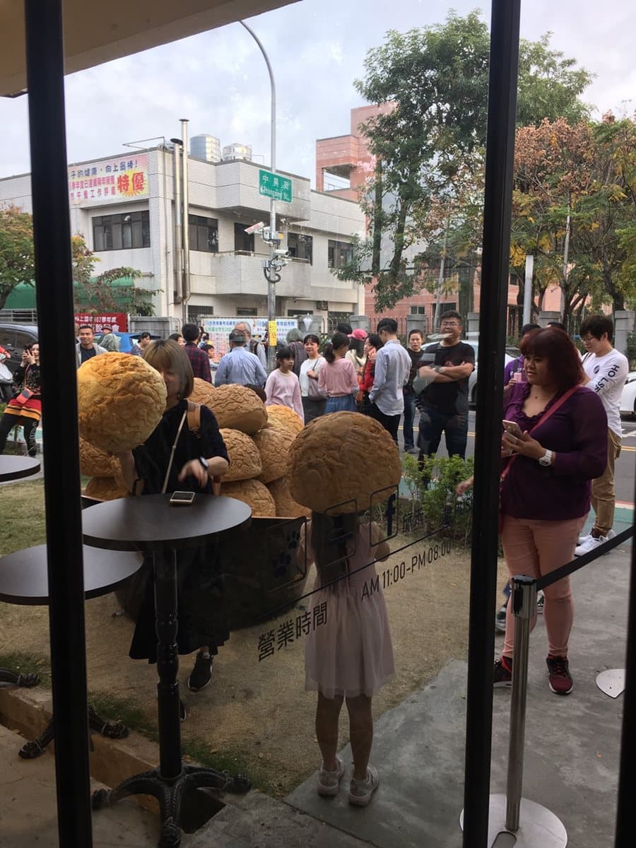 【新開店】交警葛格別抓我！泡芙店出這招太虐心