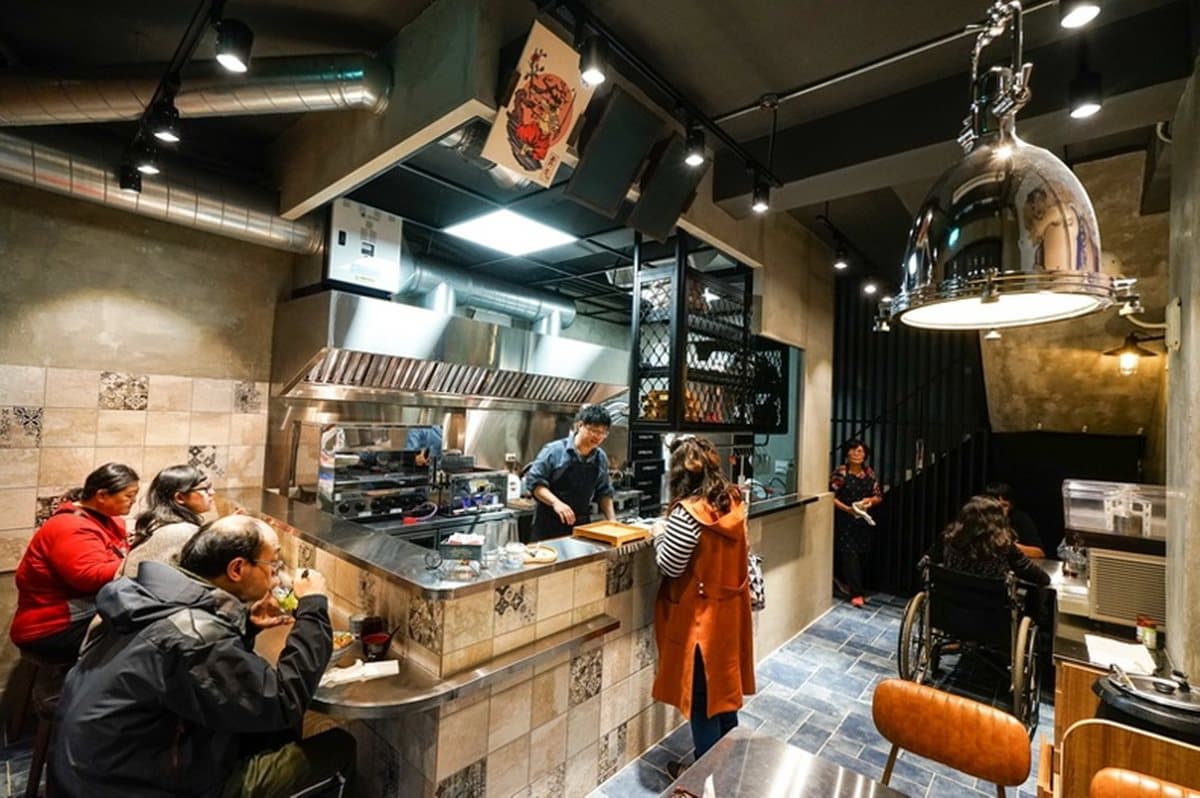 【新開店】迷你老屋丼飯店 可樂餅35元好佛心