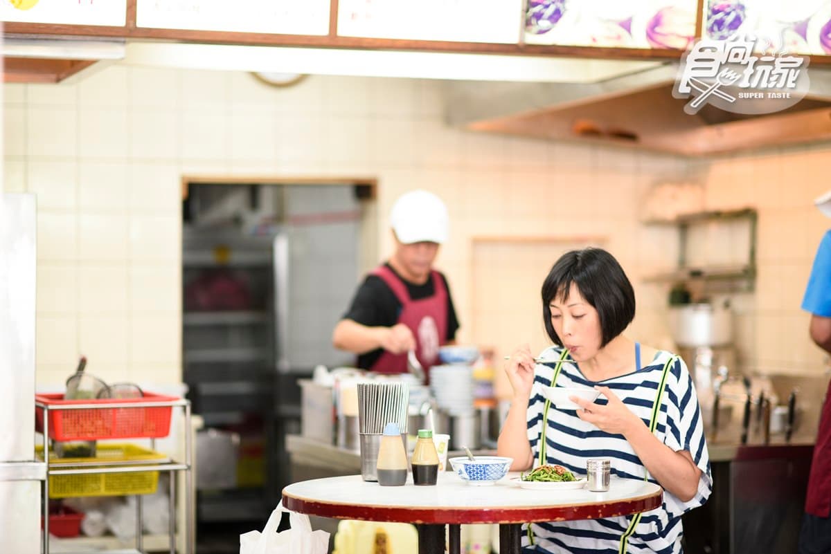 日本女作家愛死這6家！大稻埕嗑小吃一定要知道